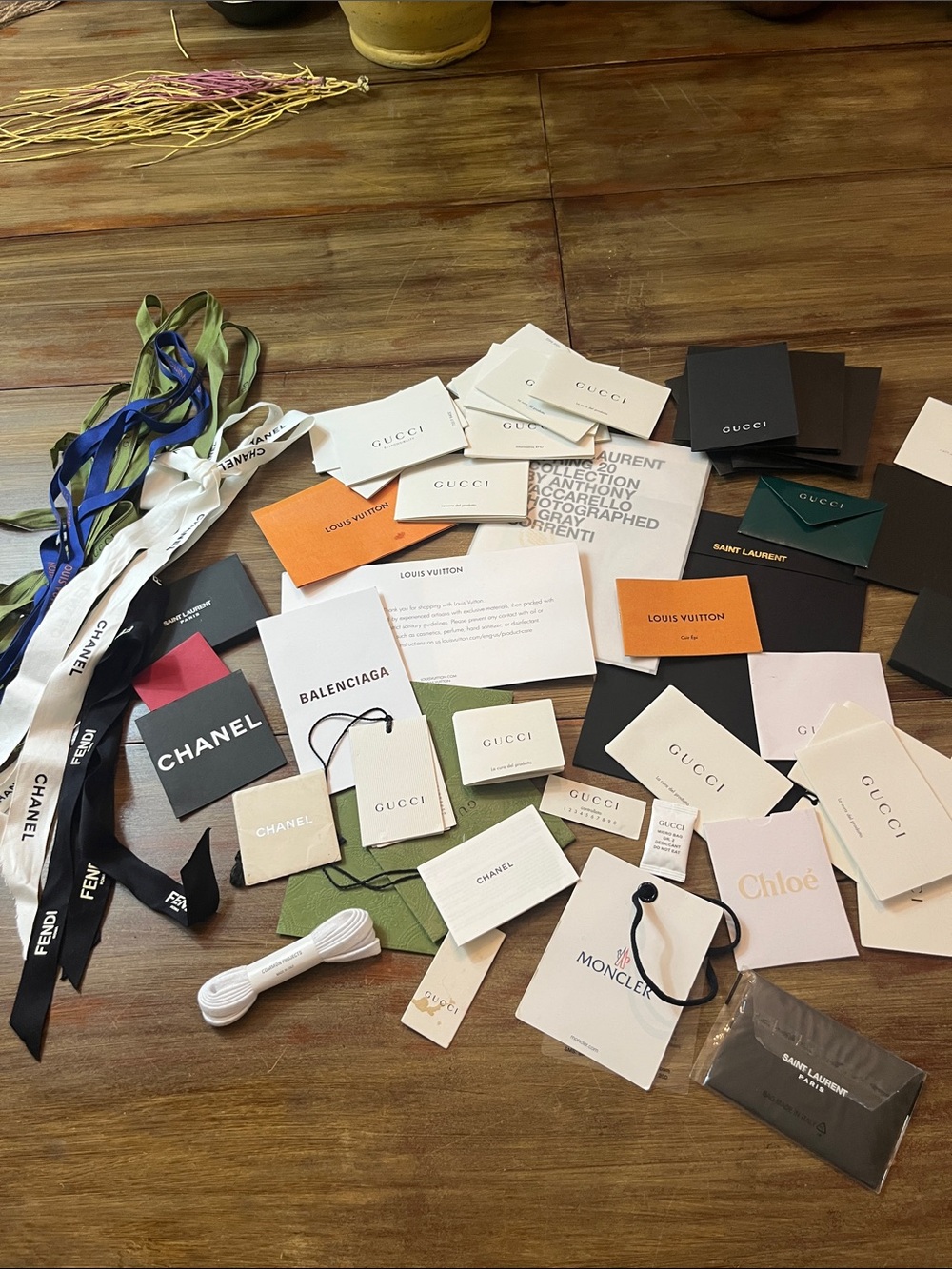 Gucci, Chanel, Saint Laurent and more Ribbon, cards, envelopes..